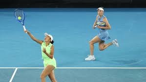 国安董事长周金辉赛前更衣室动员：今天就一个字，干！